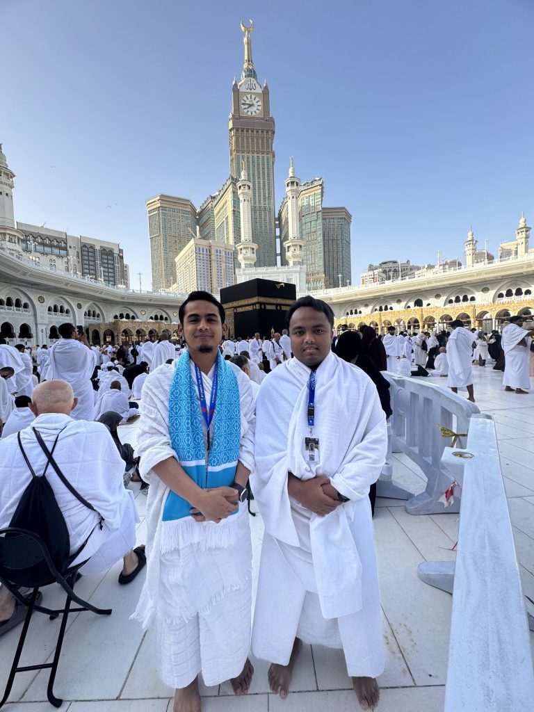 Jamaah Aila Umroh Travel di Tanah Suci