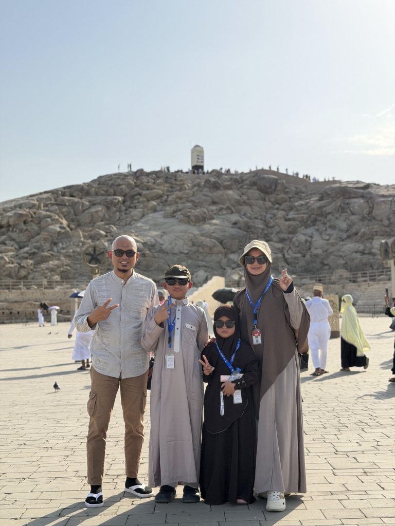 Jamaah Aila Umroh Travel di Tanah Suci